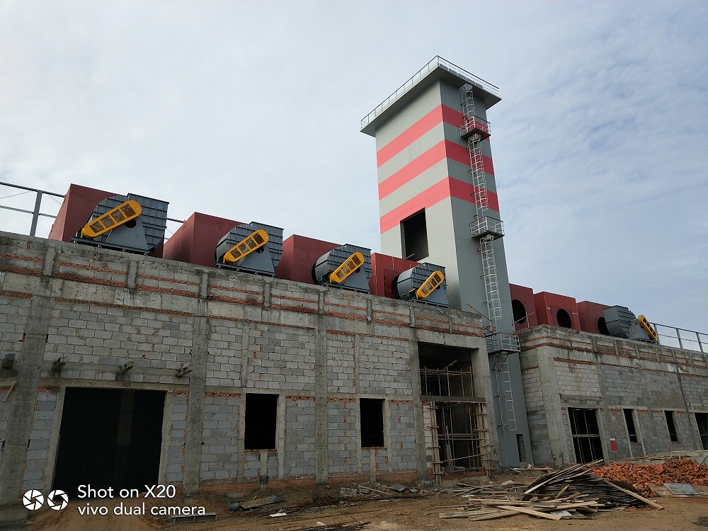 噴淋塔+活性炭吸附塔